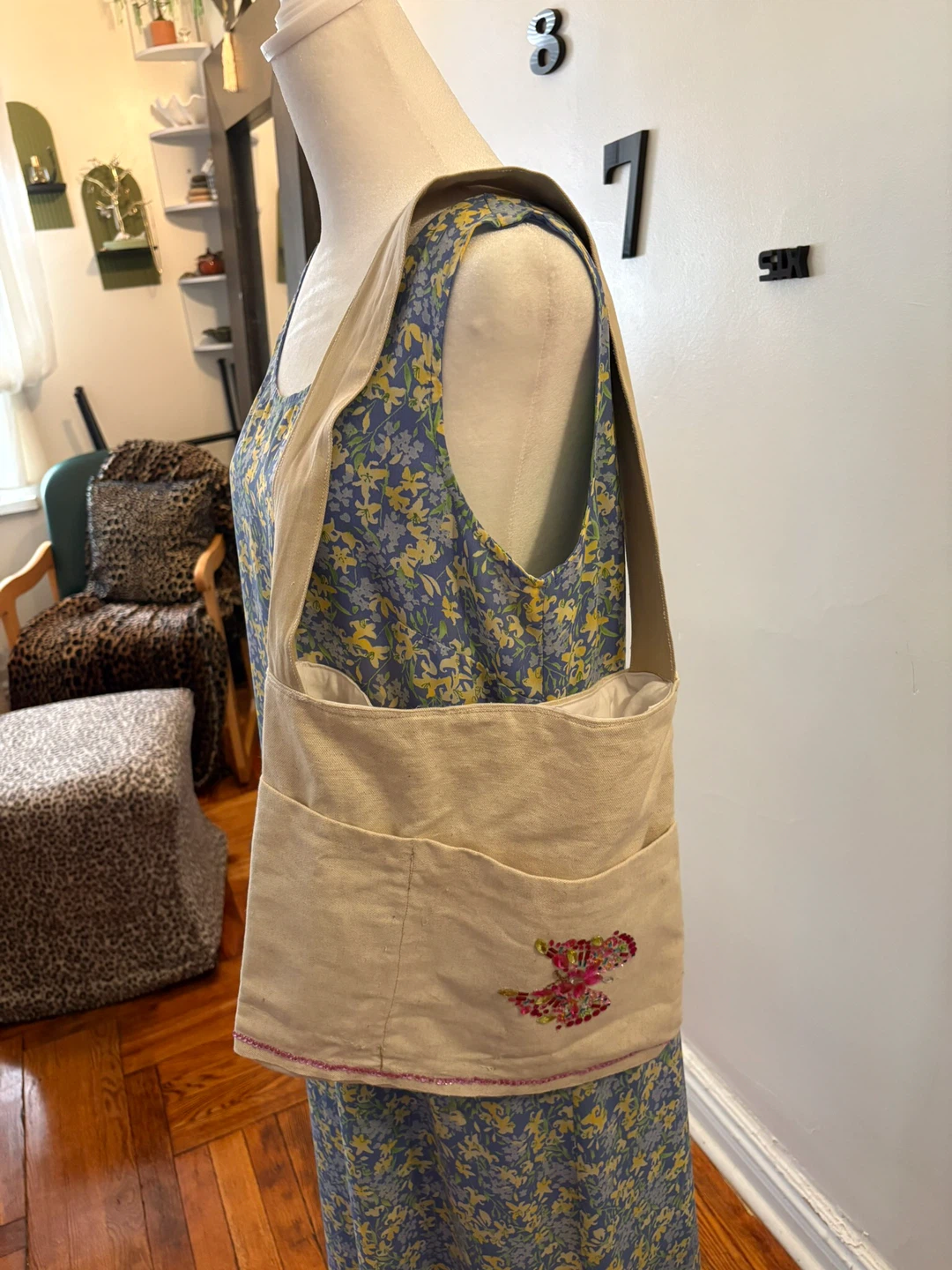 Handmade Beige Canvas Shoulder Bag with Butterfly Embellishment - photo 2