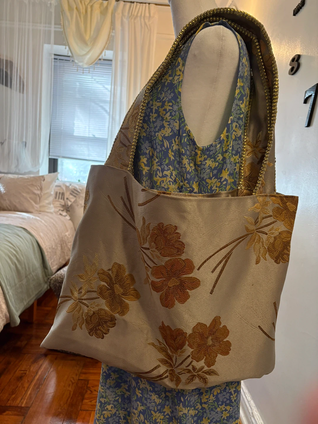 Handmade Floral Embroidered Tote Bag - photo 2