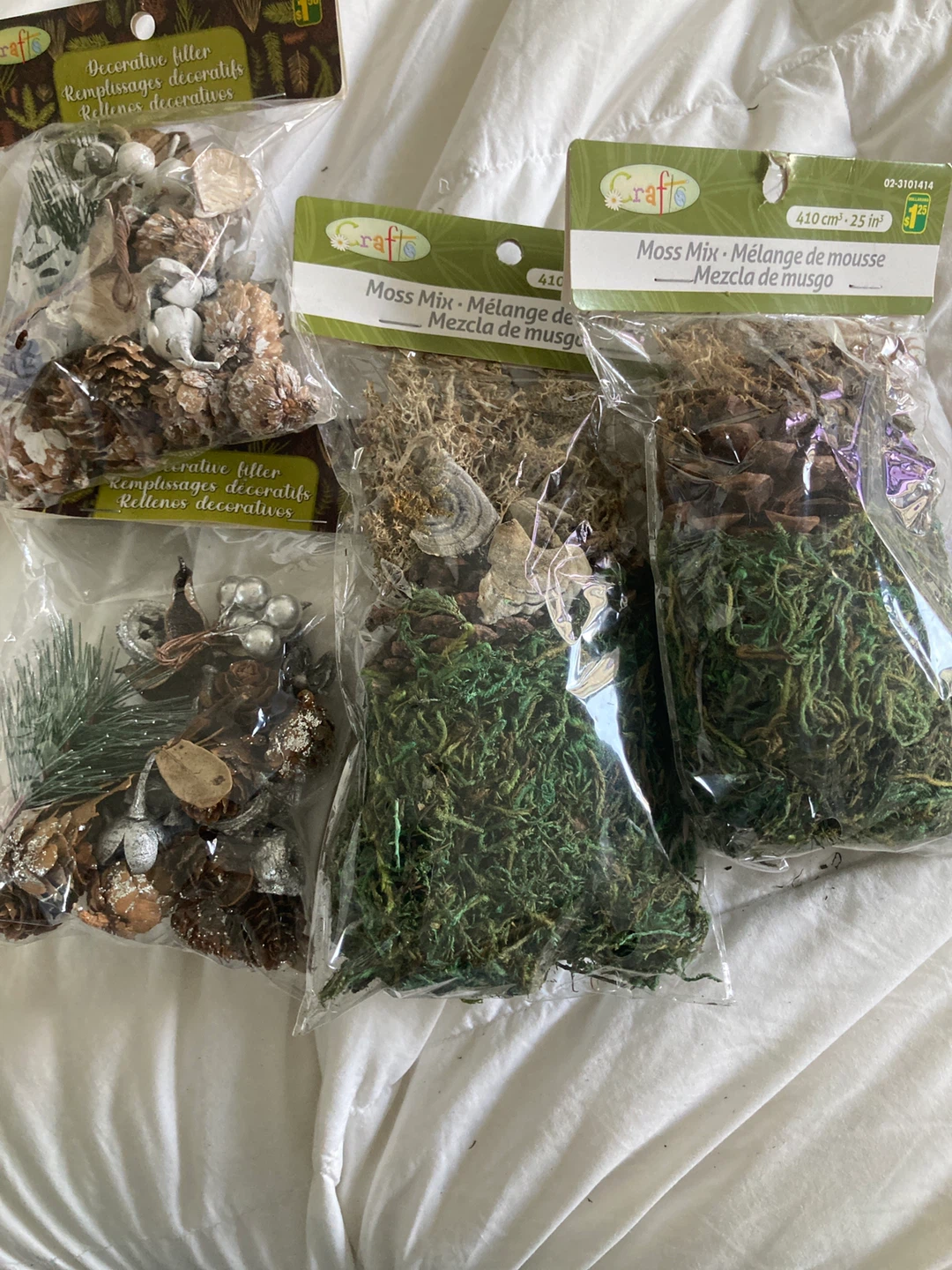 Crafts Decorative Filler and Moss Mix