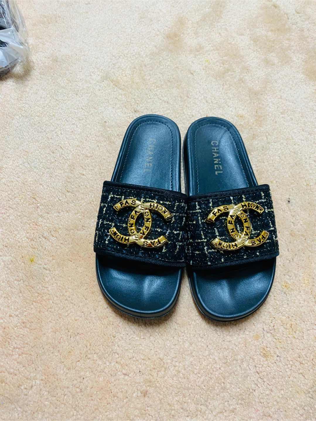 Women slides / women slippers (New) - EU size 39