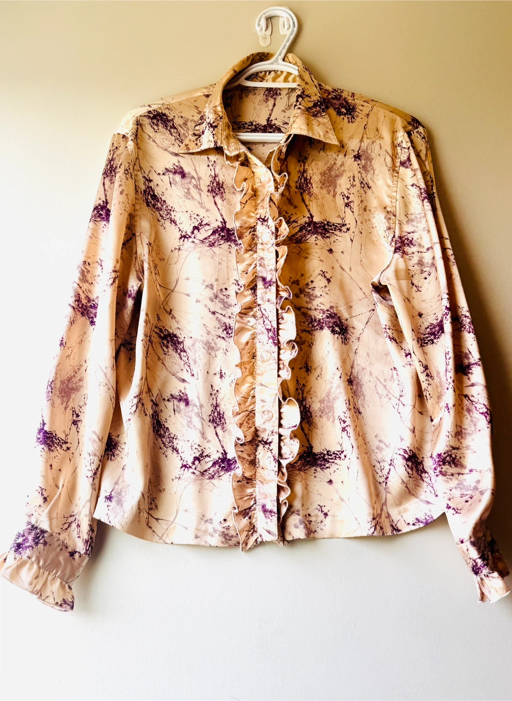 Vintage Women's Ruffled Blouse - Size Medium
