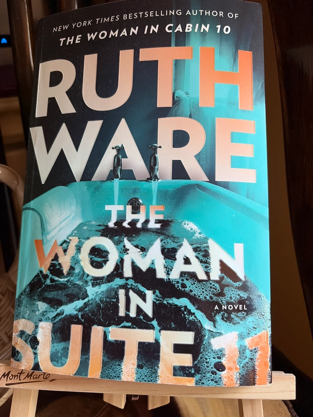 The Woman in Suite 11 and Zero Days by Ruth Ware - Novel - photo 2