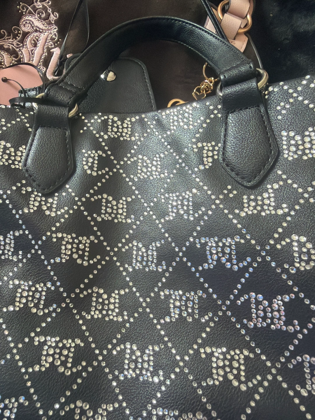 Juicy couture and in Victoria’s Secret bag - photo 2