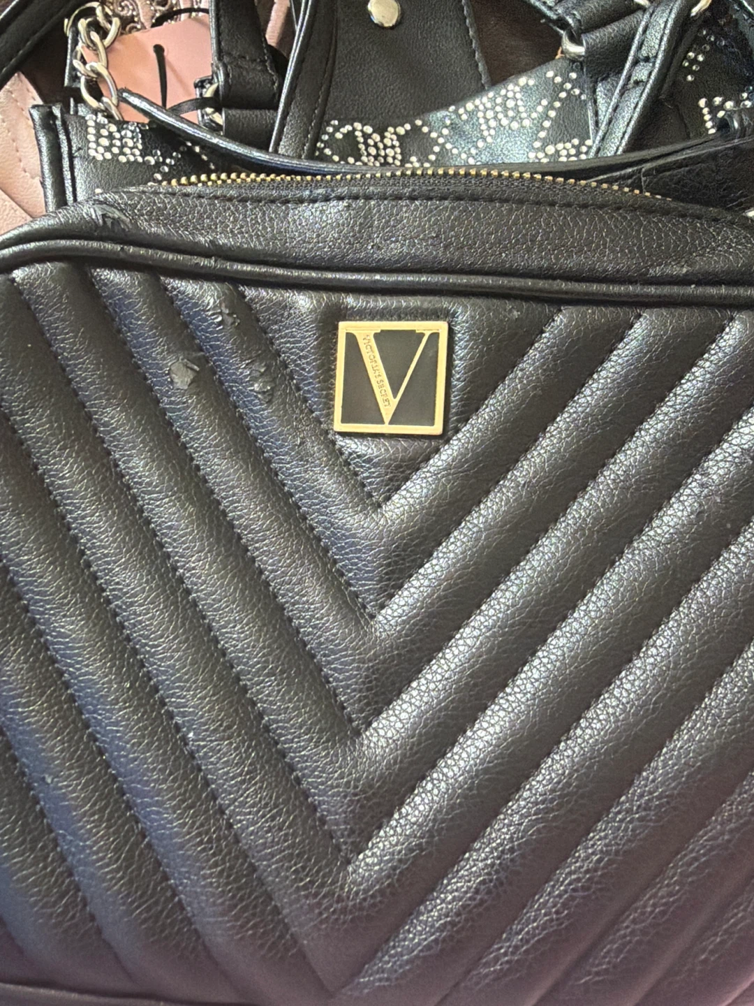Juicy couture and in Victoria’s Secret bag - photo 3