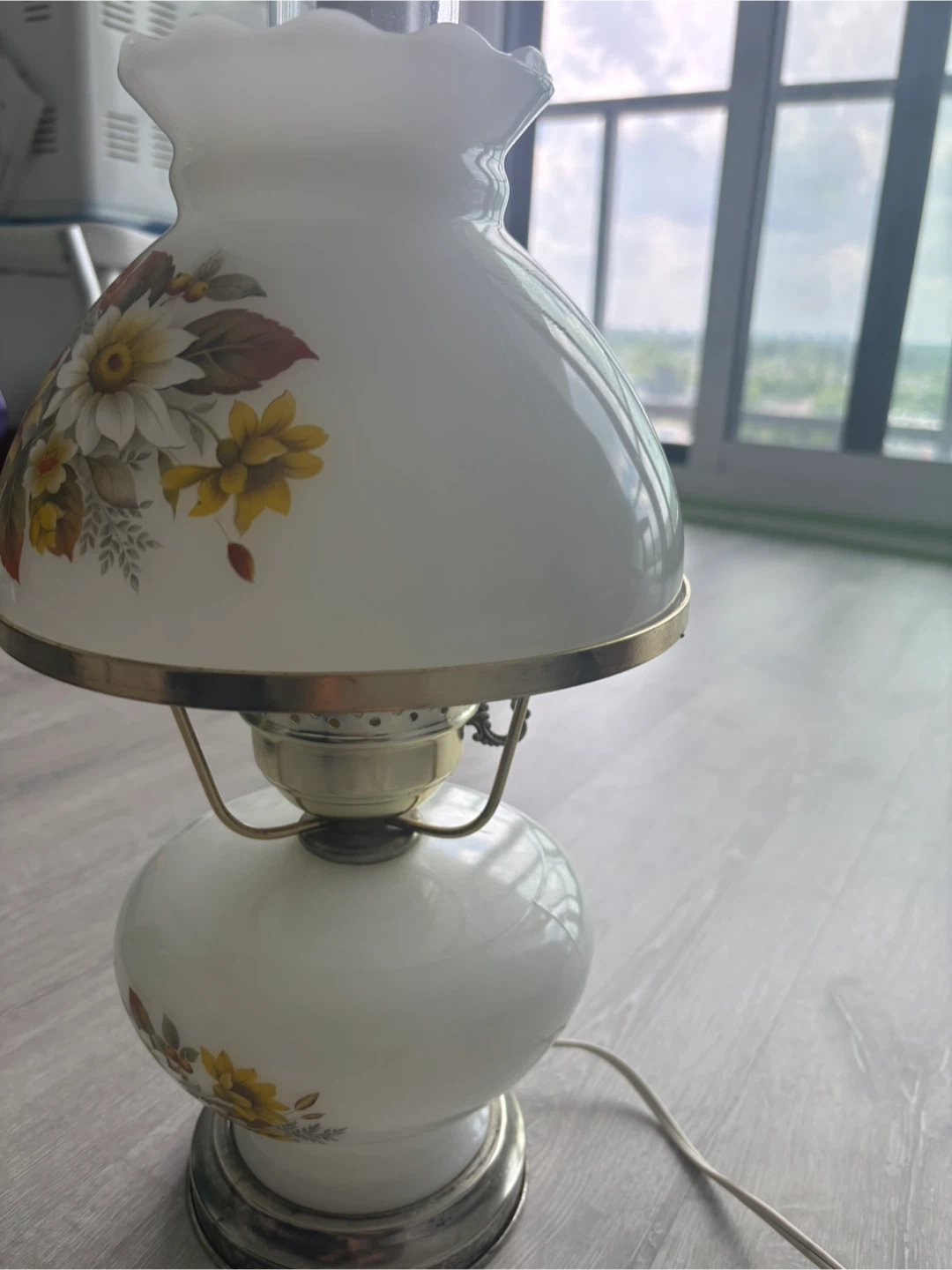 Vintage Floral Table Lamp - photo 3