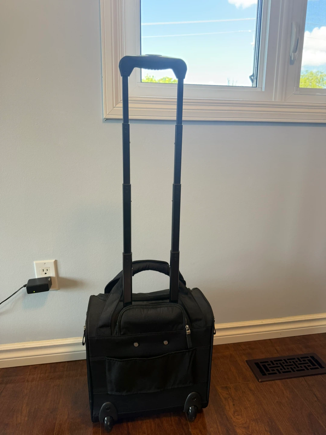 NEW Samsonite Underseat Carry-On Rolling Travel Bag - photo 4
