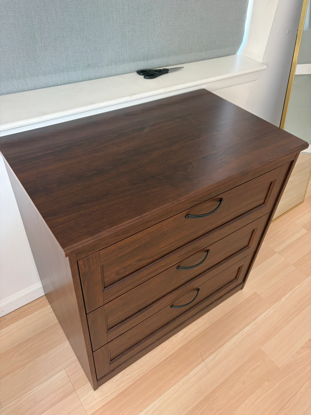 Brown Wood 3-Drawer dresser - photo 5