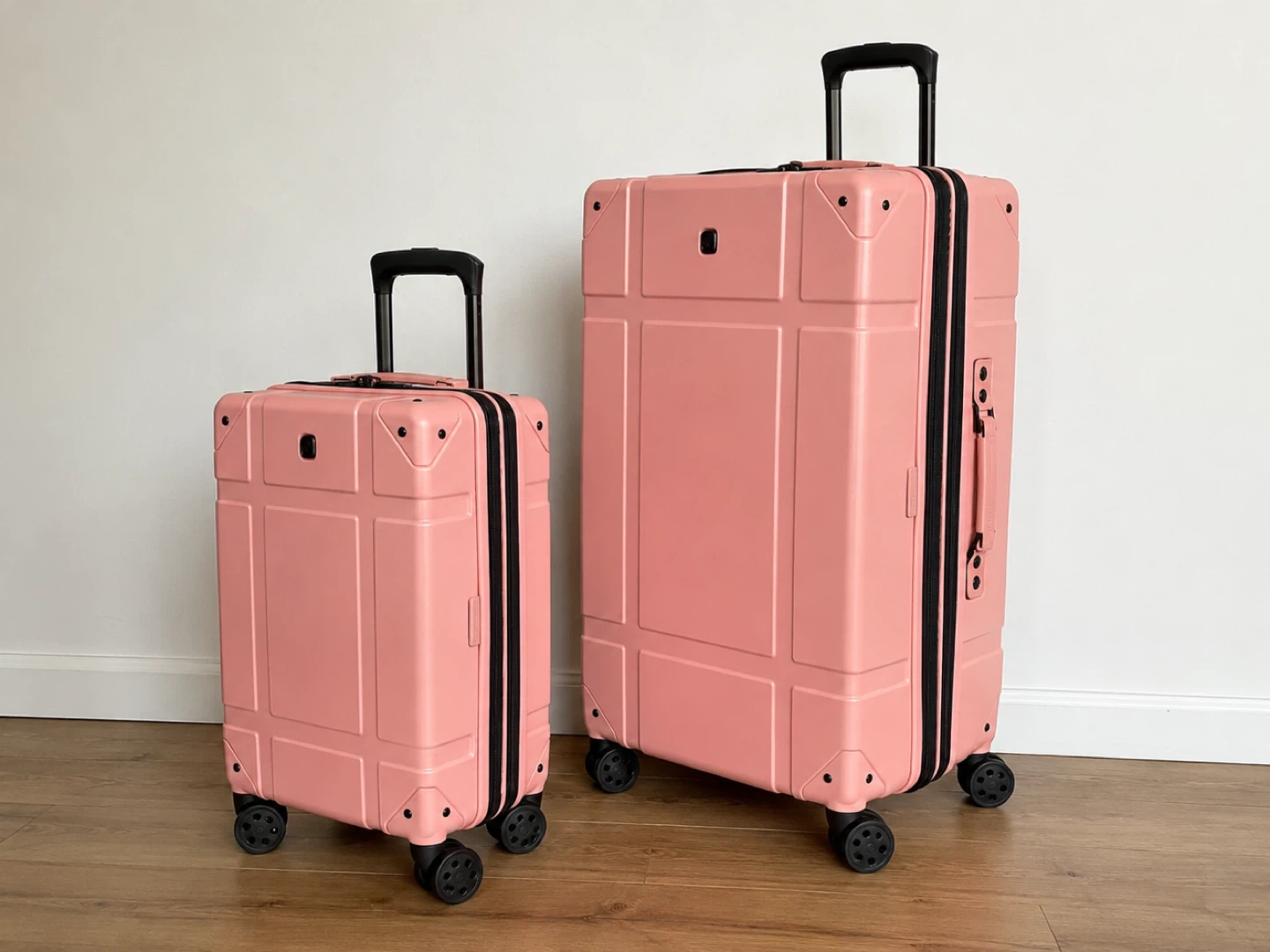Swiss gear luggage set trunk style