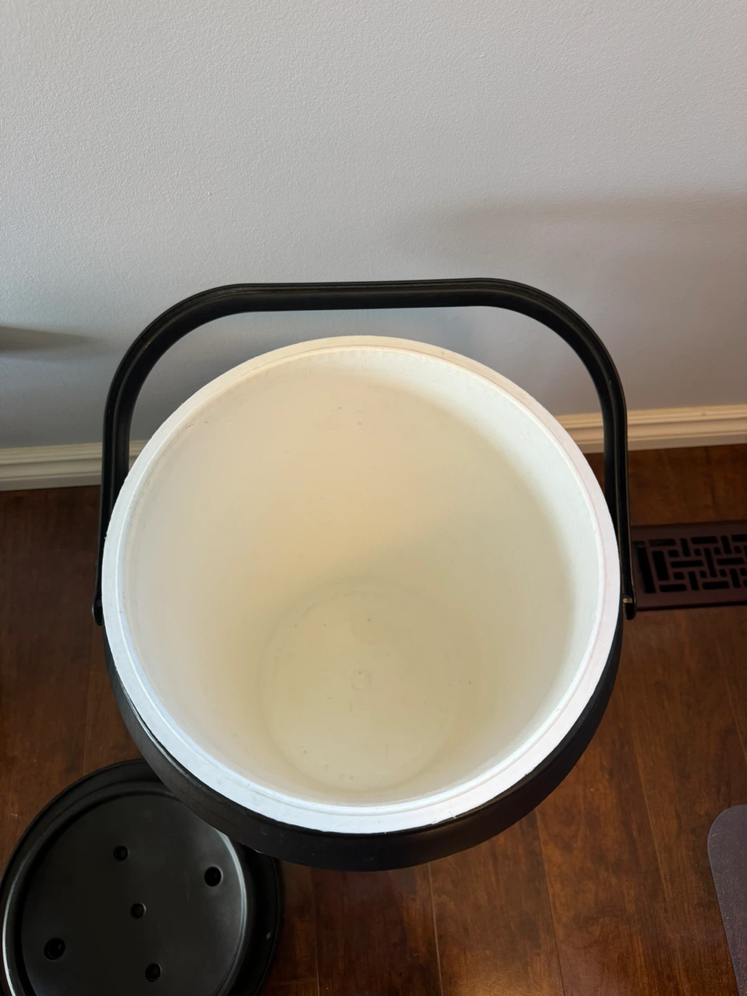 Vintage Miller Genuine Draft Insulated Beer Cooler Ice Bucket - photo 4