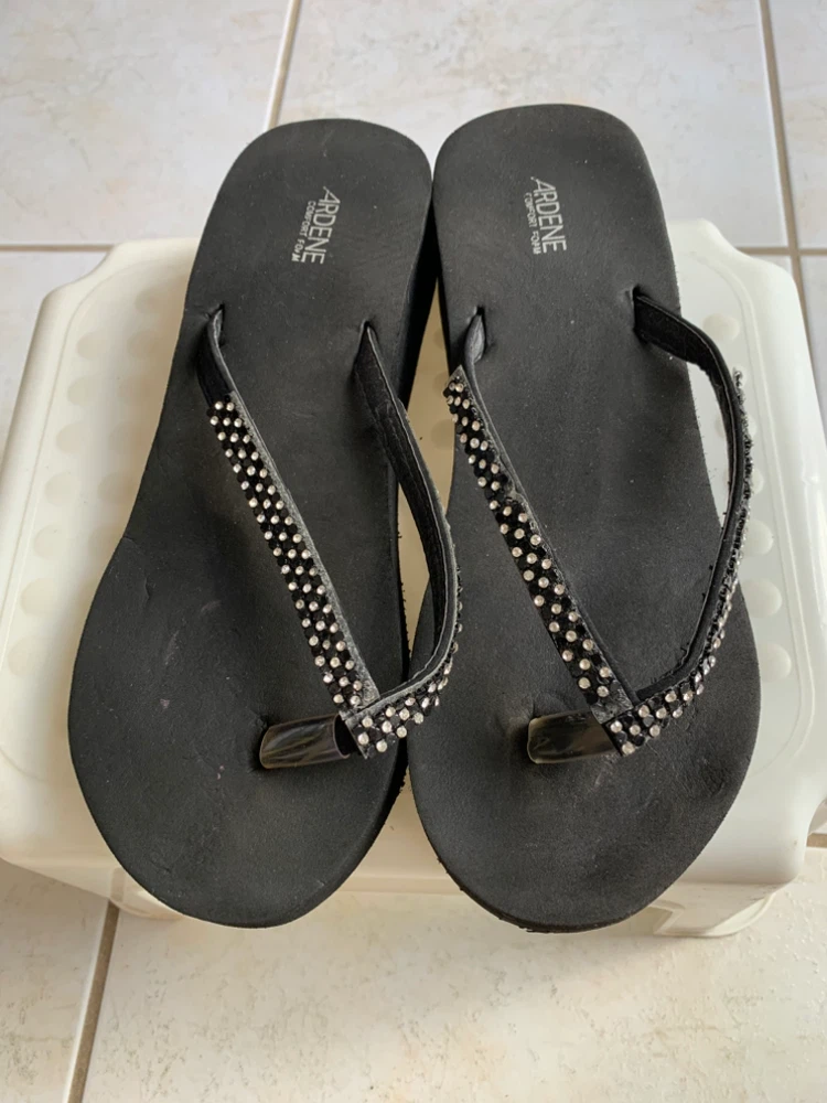 Ardene Black Flip Flops with Rhinestones