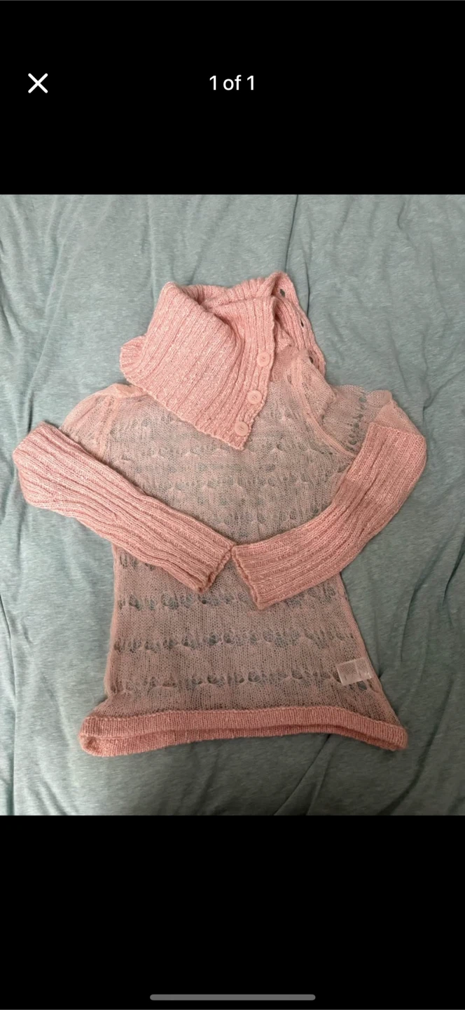 Kenzie pink, turtle neck sweater (size S women’s