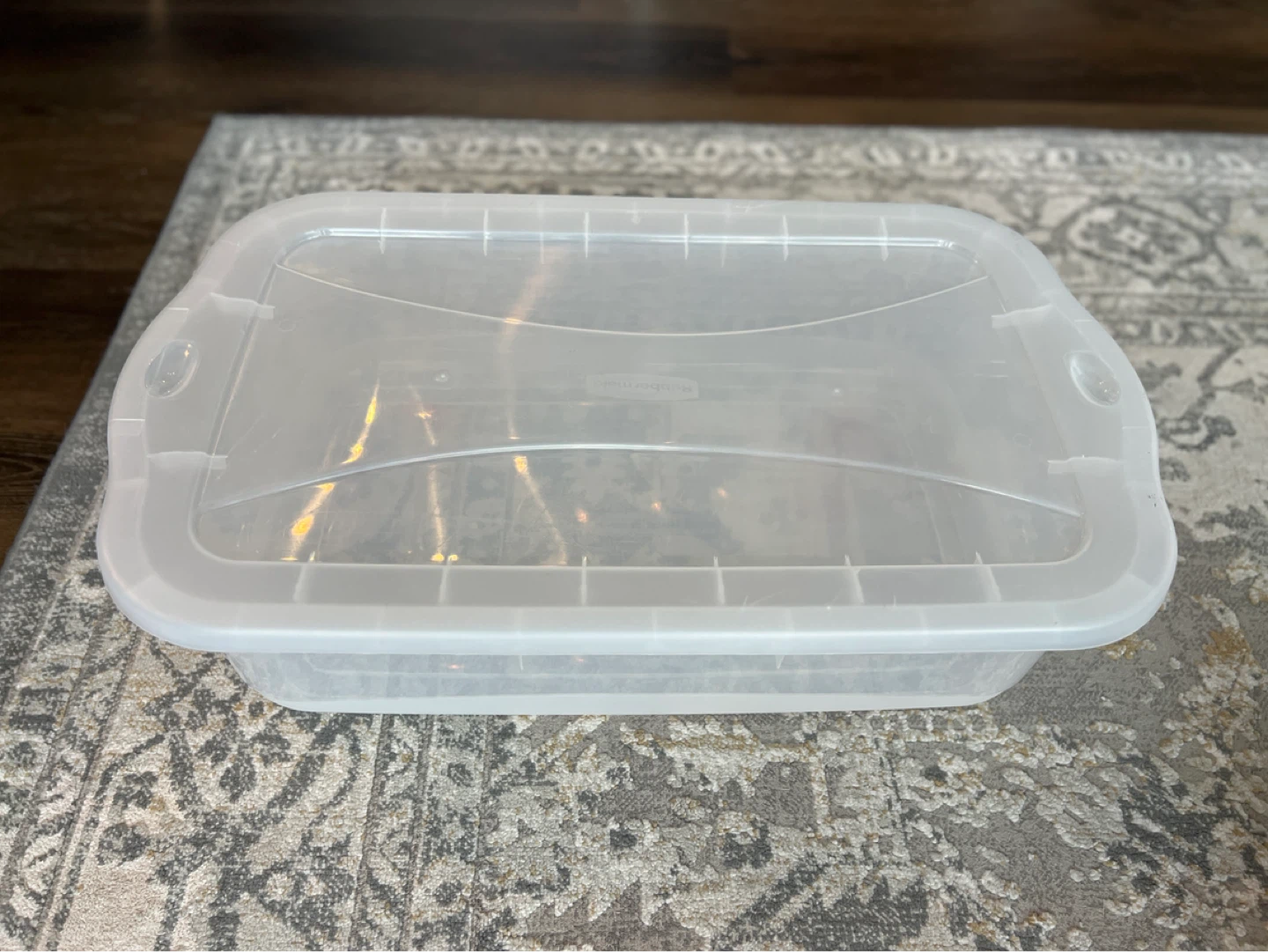 Rubbermaid Storage Container with Lid