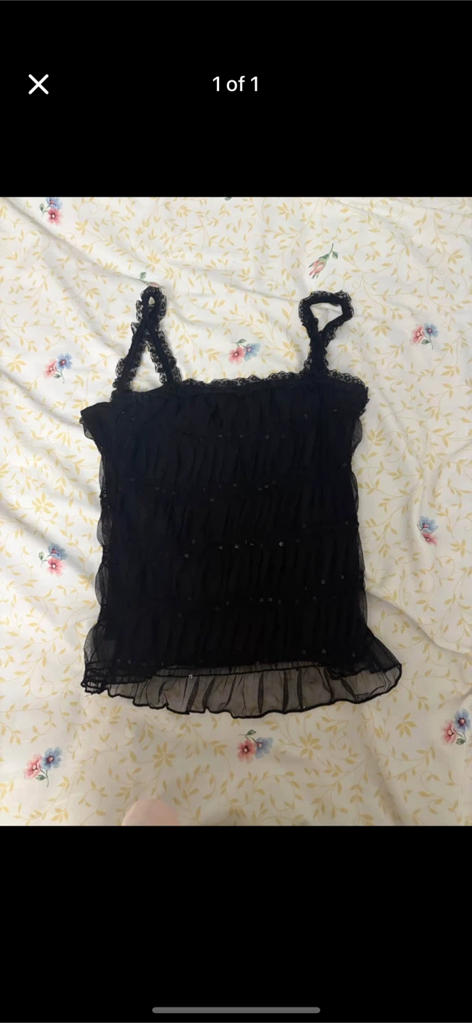 Sirens pretty, black, sleeveless top