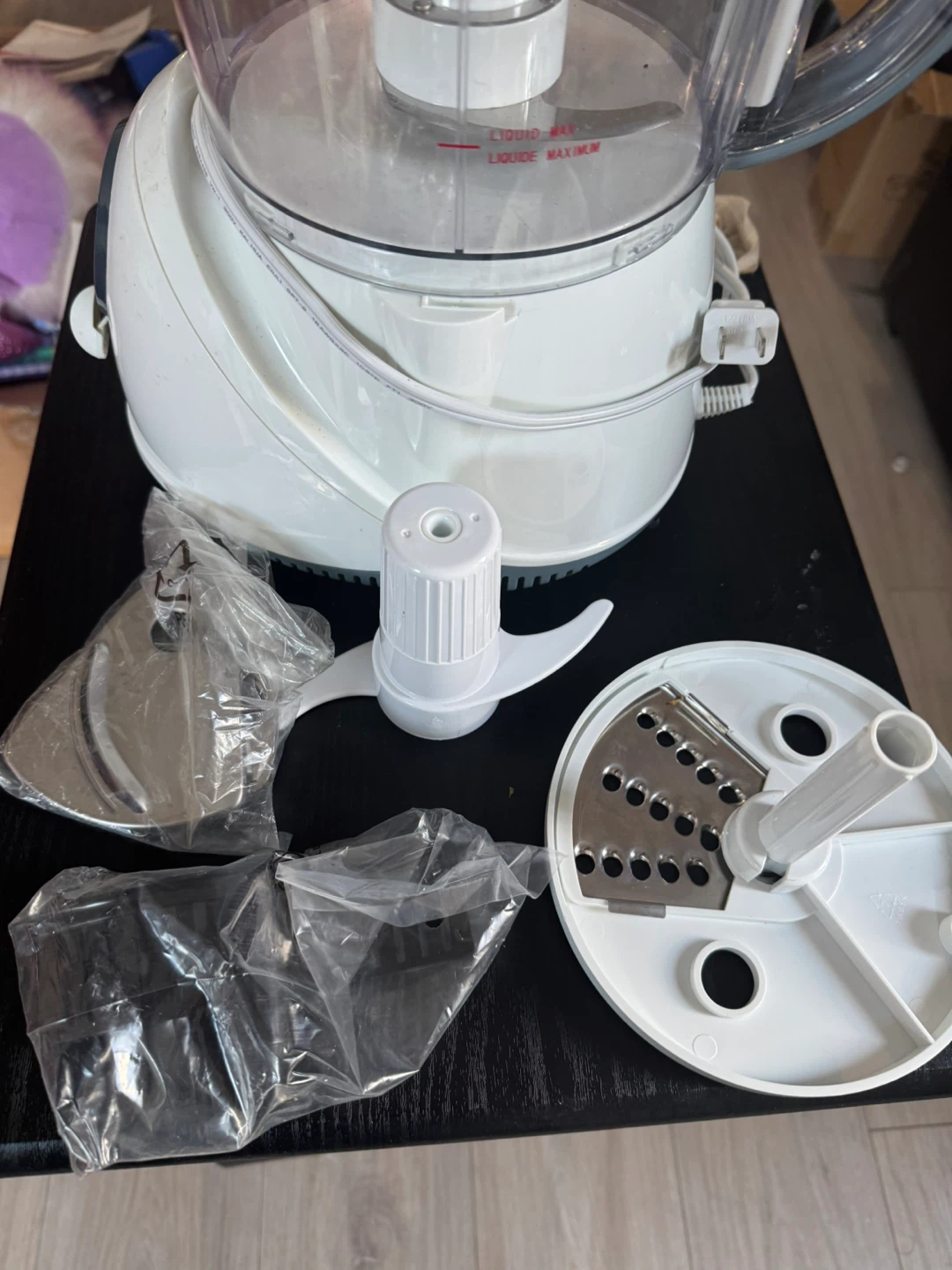 D | Food Processor with Attachments - photo 2
