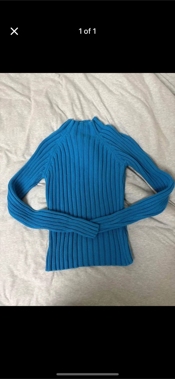 Jacob beautiful blue sweater (size s women’s)