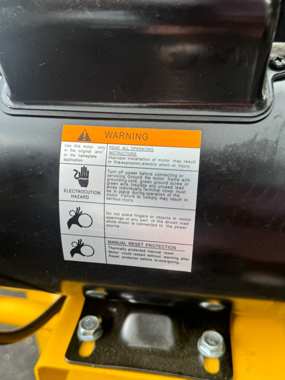 DeWalt Air Compressor - photo 4