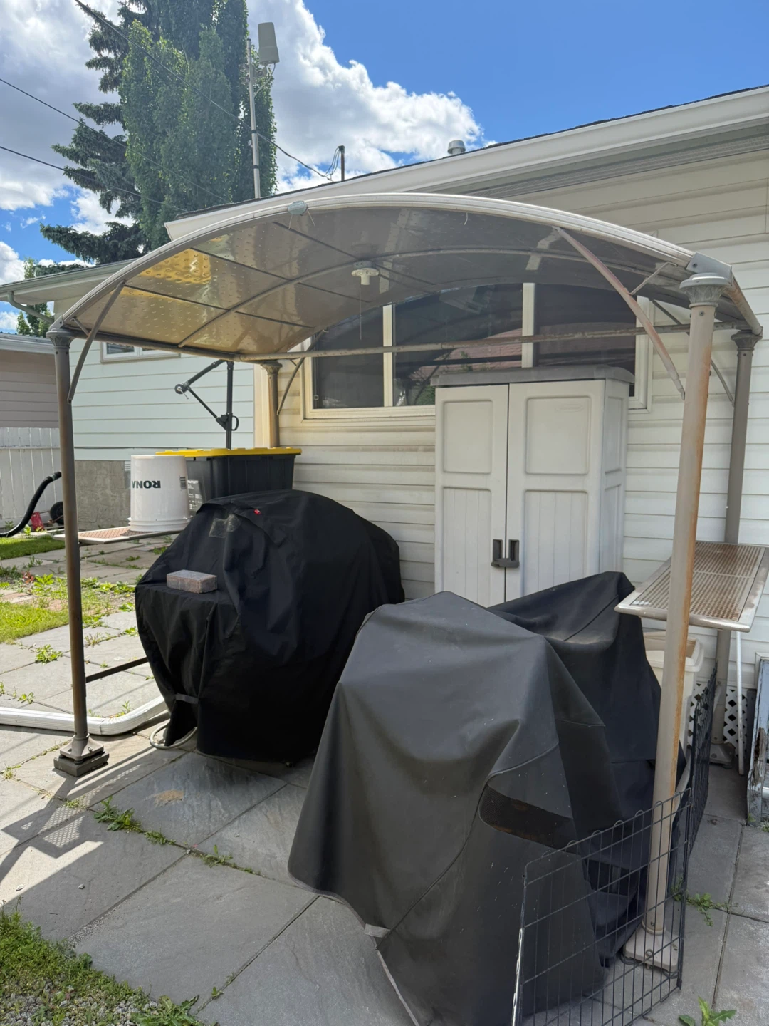 Grillzebo Outdoor BBQ Gazebo with Polycarbonate Roof & Shelves