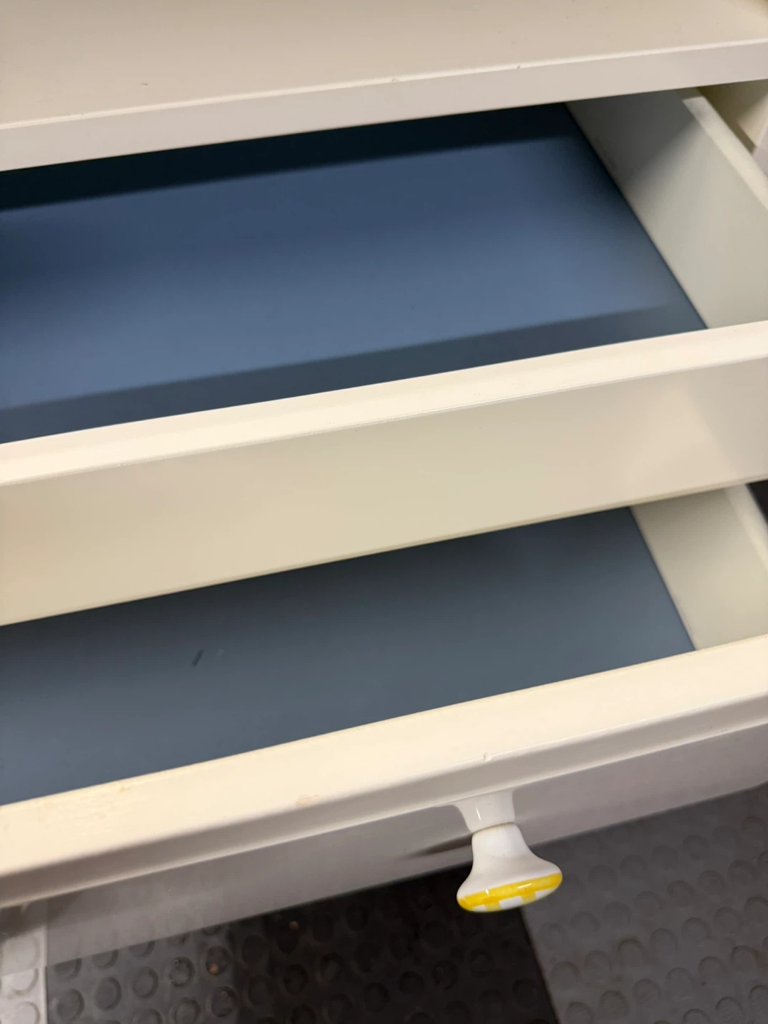White Dresser with Yellow Gingham Knobs - photo 2