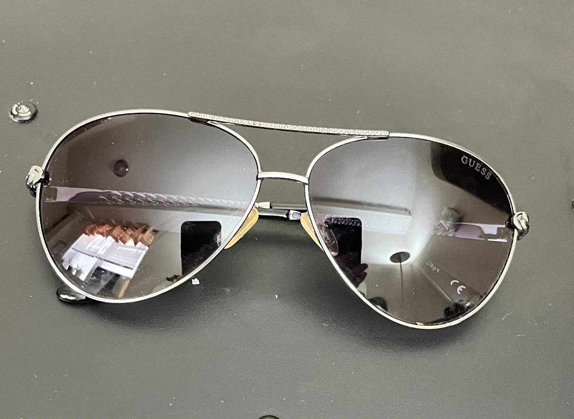 Guess Aviator Sunglasses - photo 4