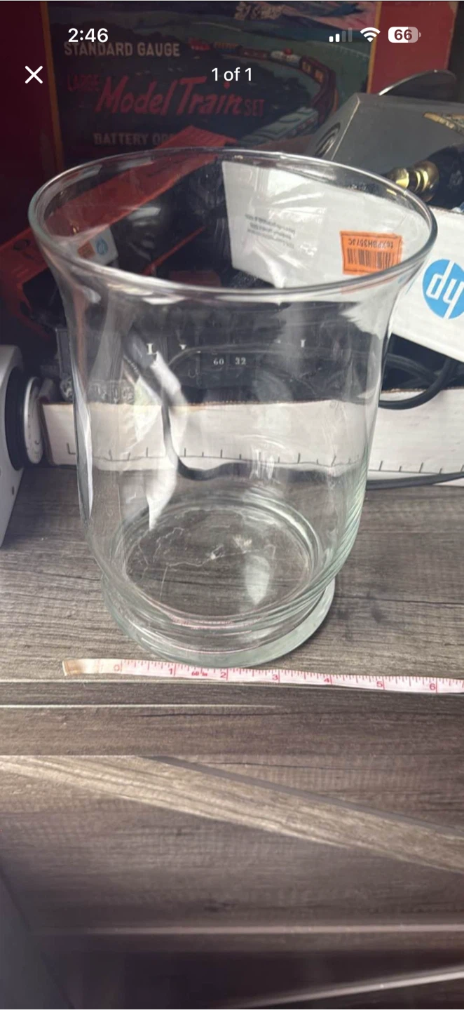 Hurricane candle holder