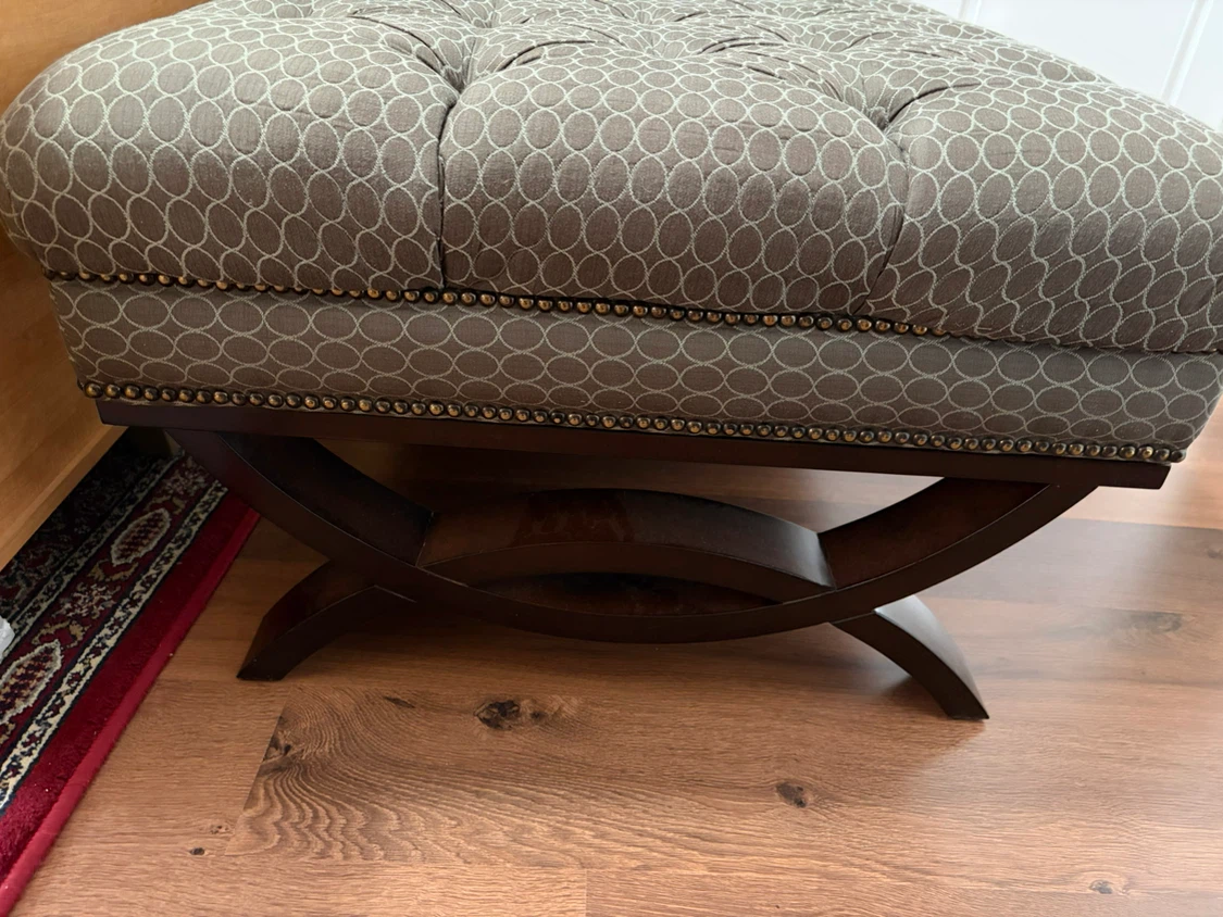 Tufted Ottoman Bench