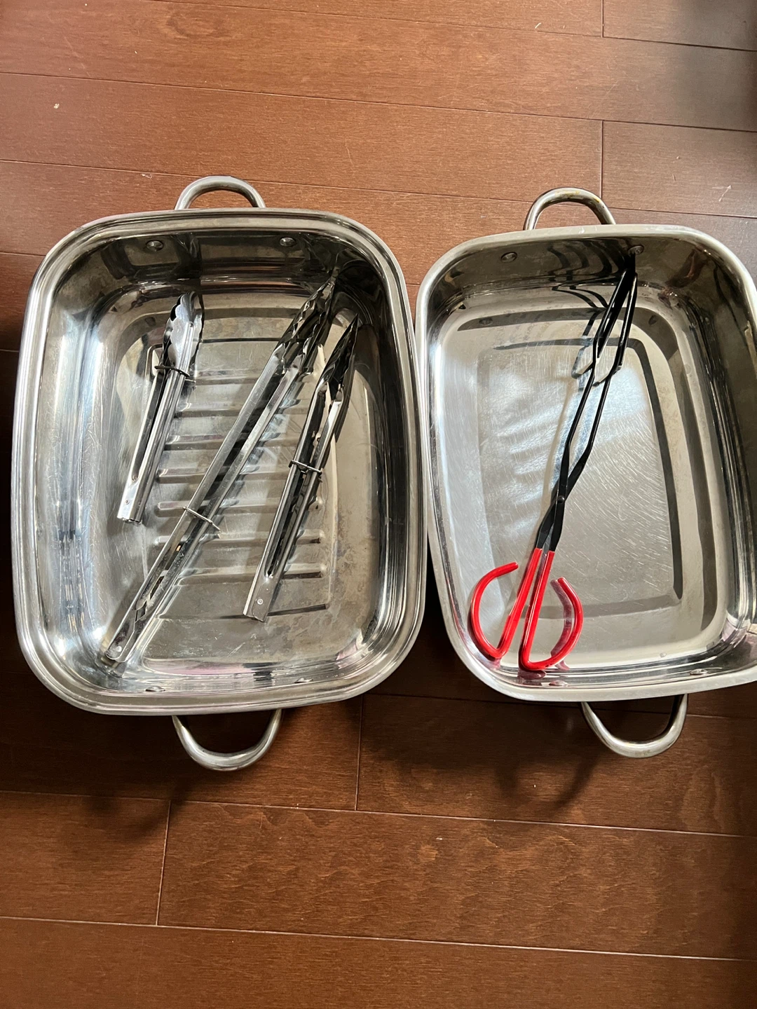 Stainless Steel Roasting Pan with Tongs