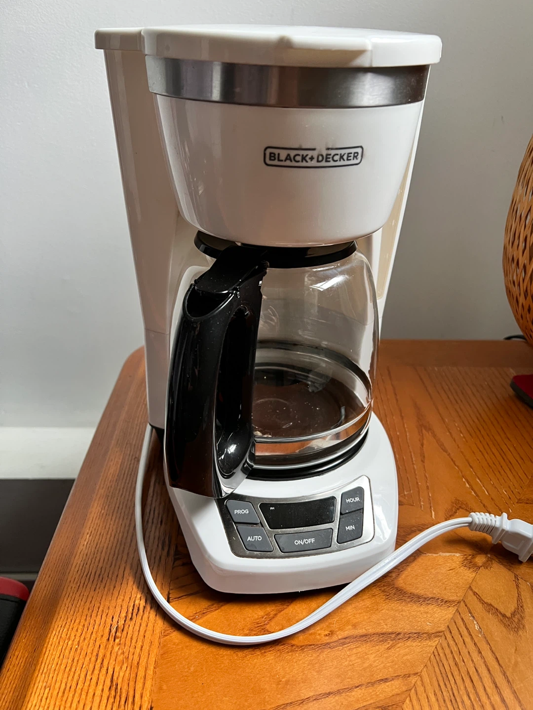 BLACK+DECKER 12-Cup Programmable Coffee Maker - photo 2