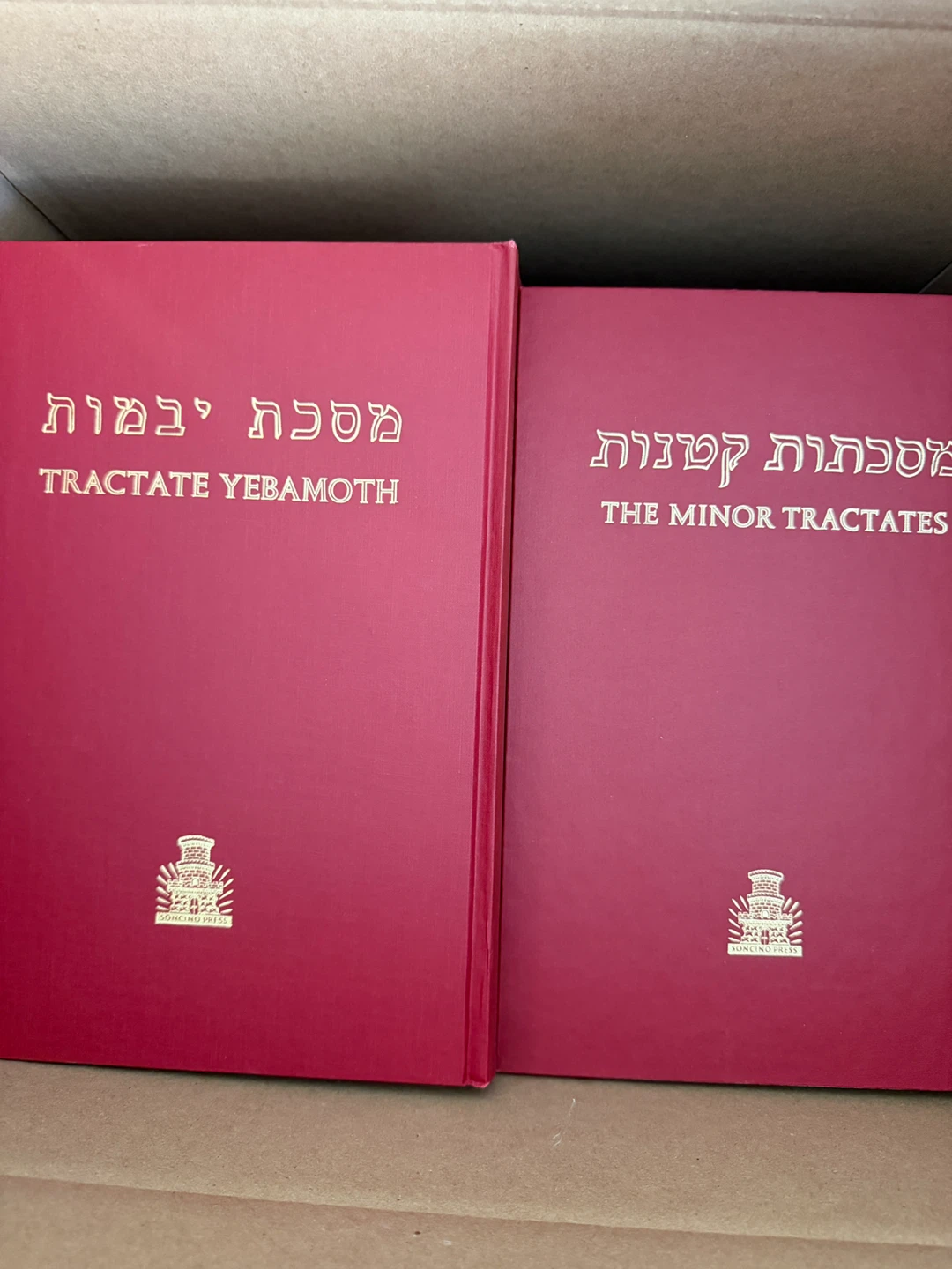 Soncino Hebrew-English Babylonian Talmud – 30 Volume Set (1990)