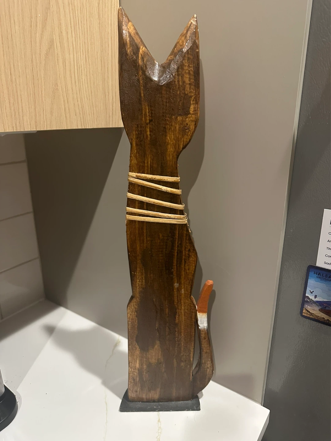 Wooden Cat Figurine - photo 2