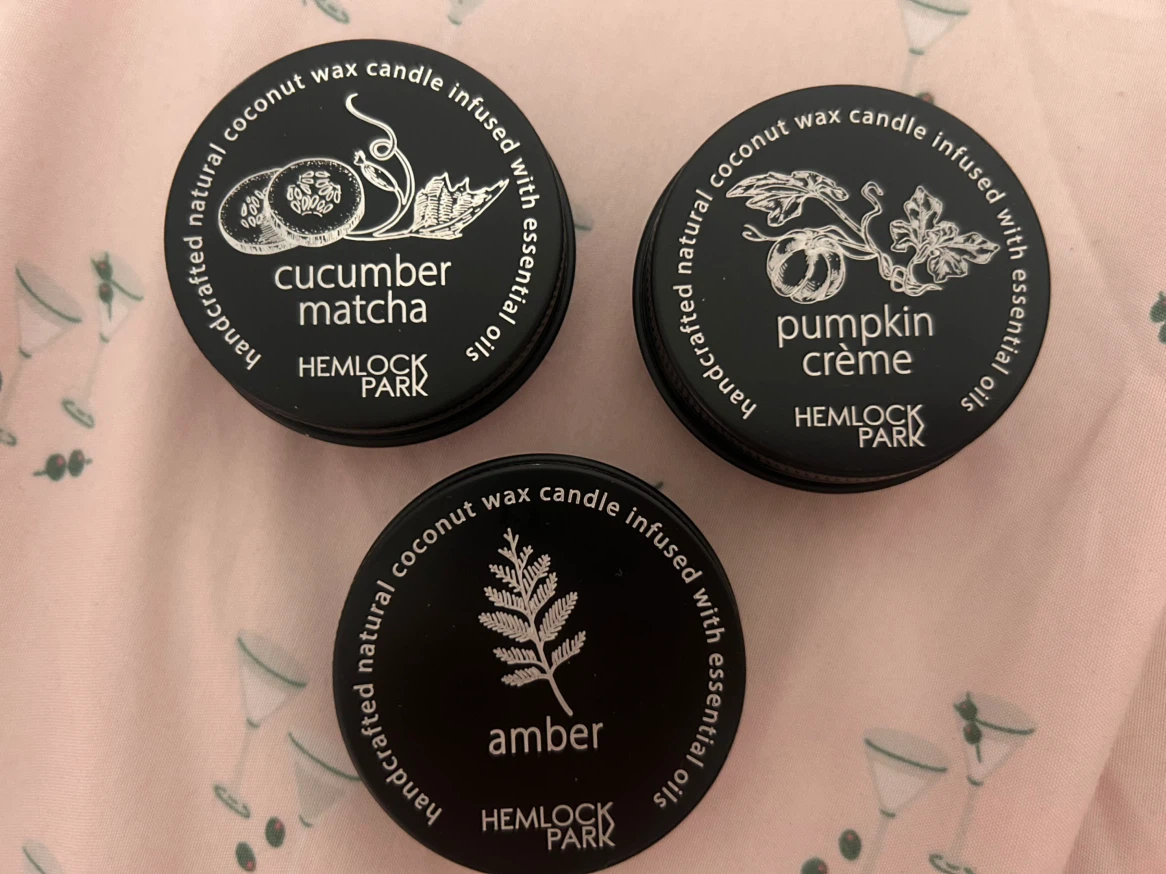 Hemlock park sample sized tea candles