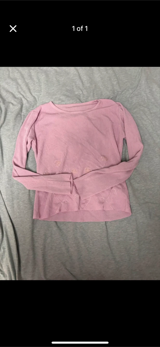 Beautiful, light purple long sleeve top (size S women’s)
