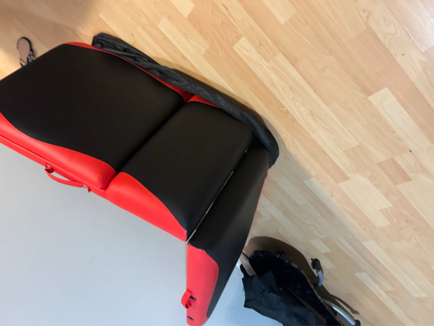 HOMCOM Portable Massage Table - photo 5