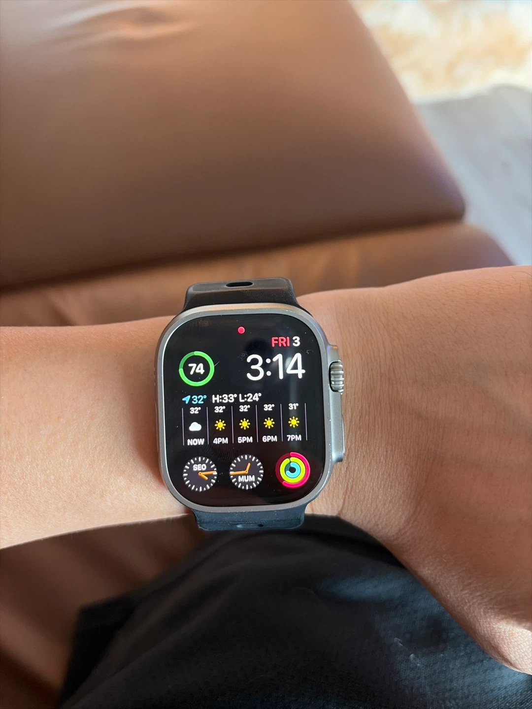 Apple Watch Ultra 2 49mm Titanium Case