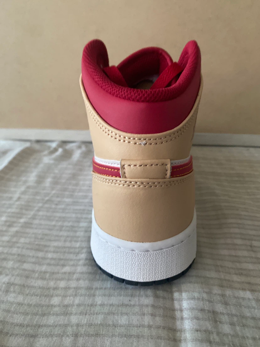 Air Jordan 1 Mid SE Shoes - photo 5
