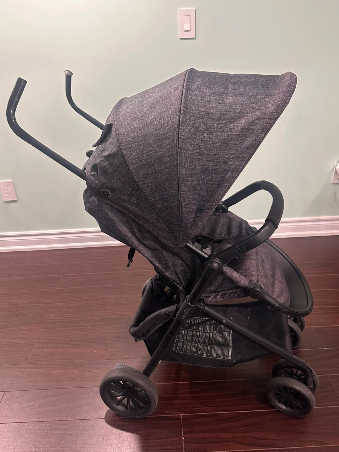 Evenflo Stroller + car seat - photo 2
