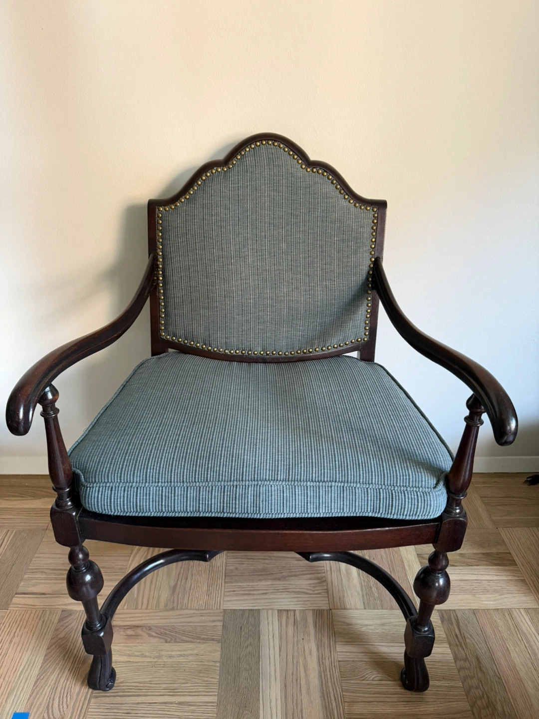 Vintage Accent Chair with Wooden Frame