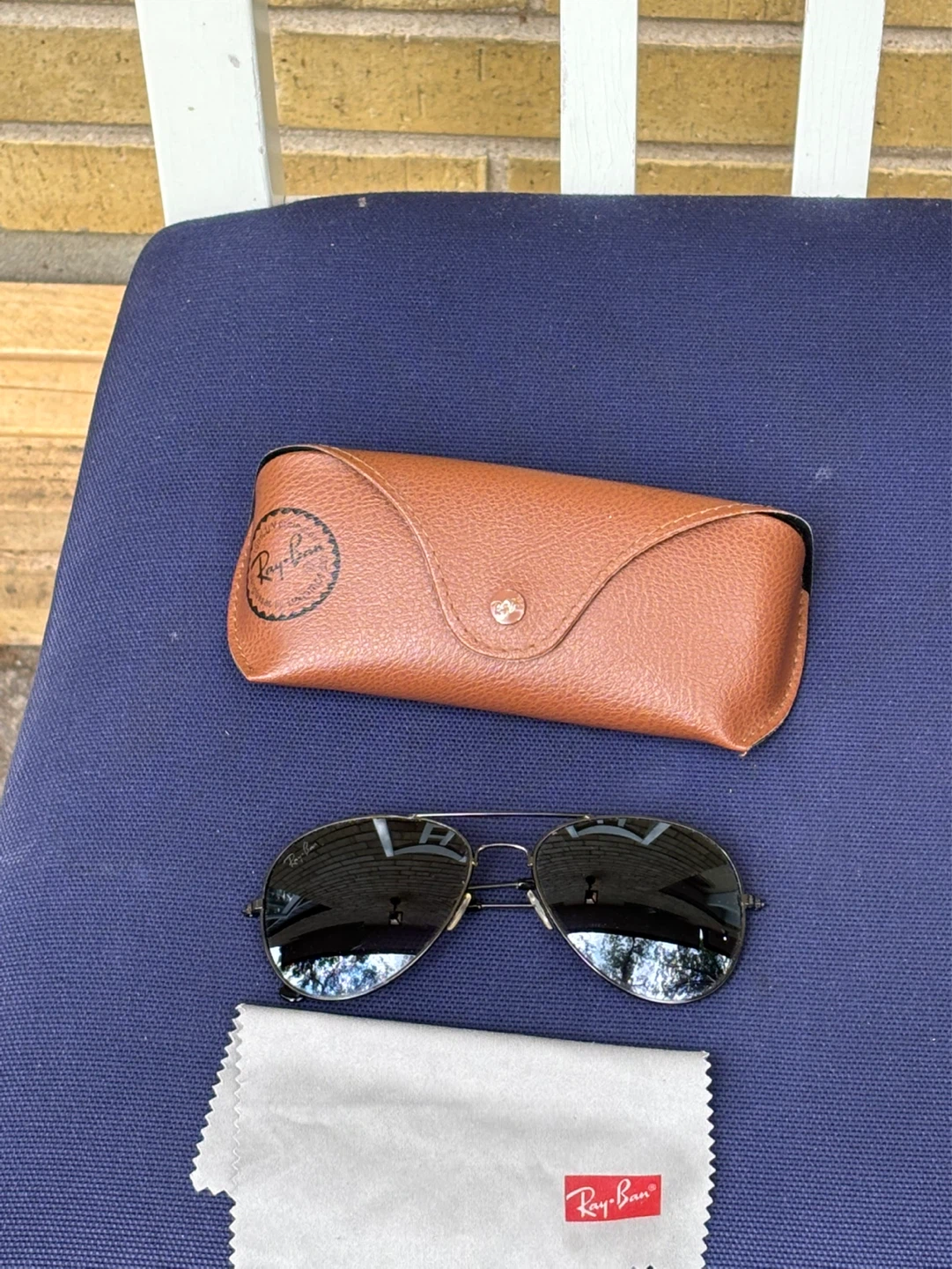 Ray-Ban Aviator Sunglasses with Case - photo 2