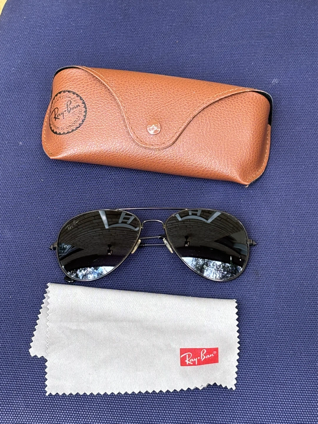 Ray-Ban Aviator Sunglasses with Case