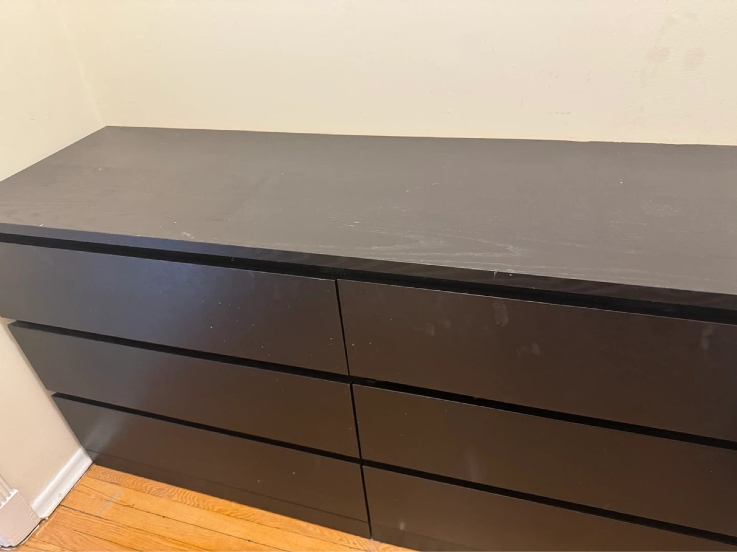 Black 6-Drawer Dresser