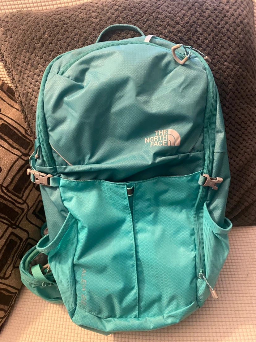 The North Face Aleutian 30 Backpack