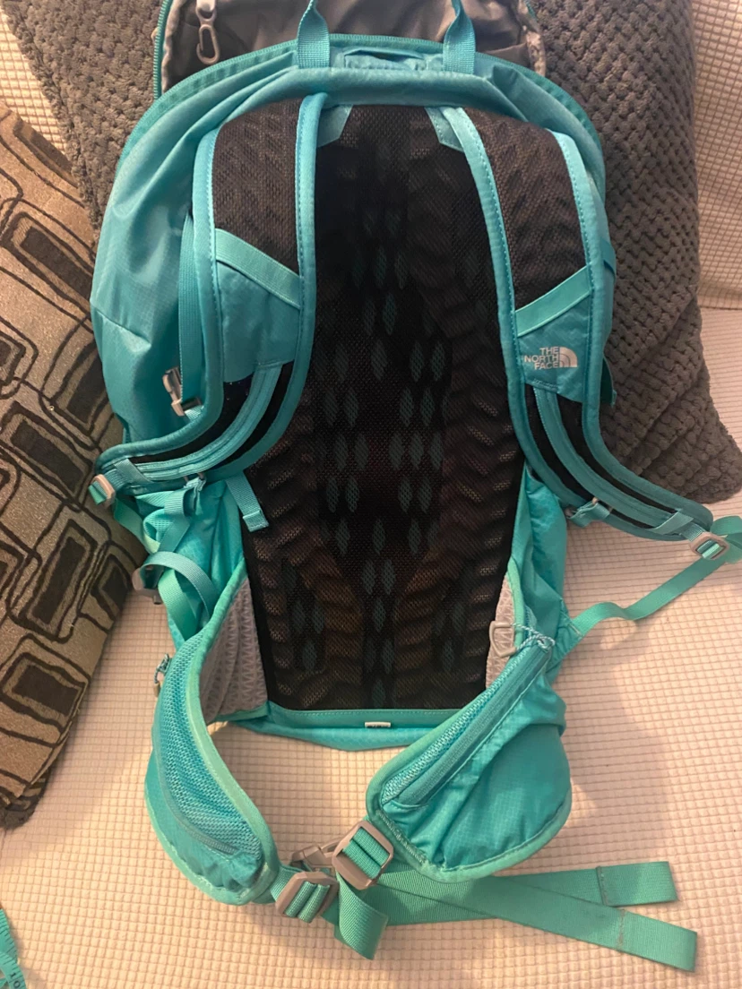 The North Face Aleutian 30 Backpack - photo 3