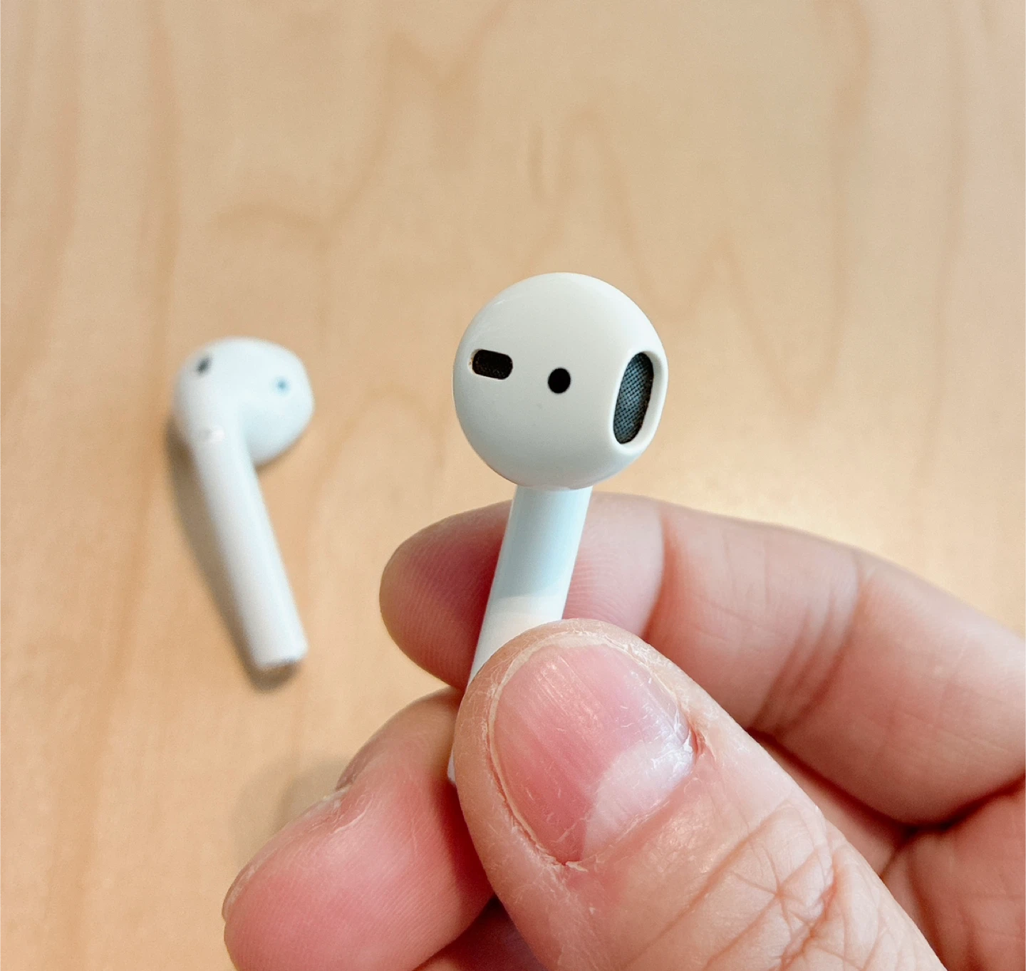 Apple AirPods (2nd Generation) - photo 4