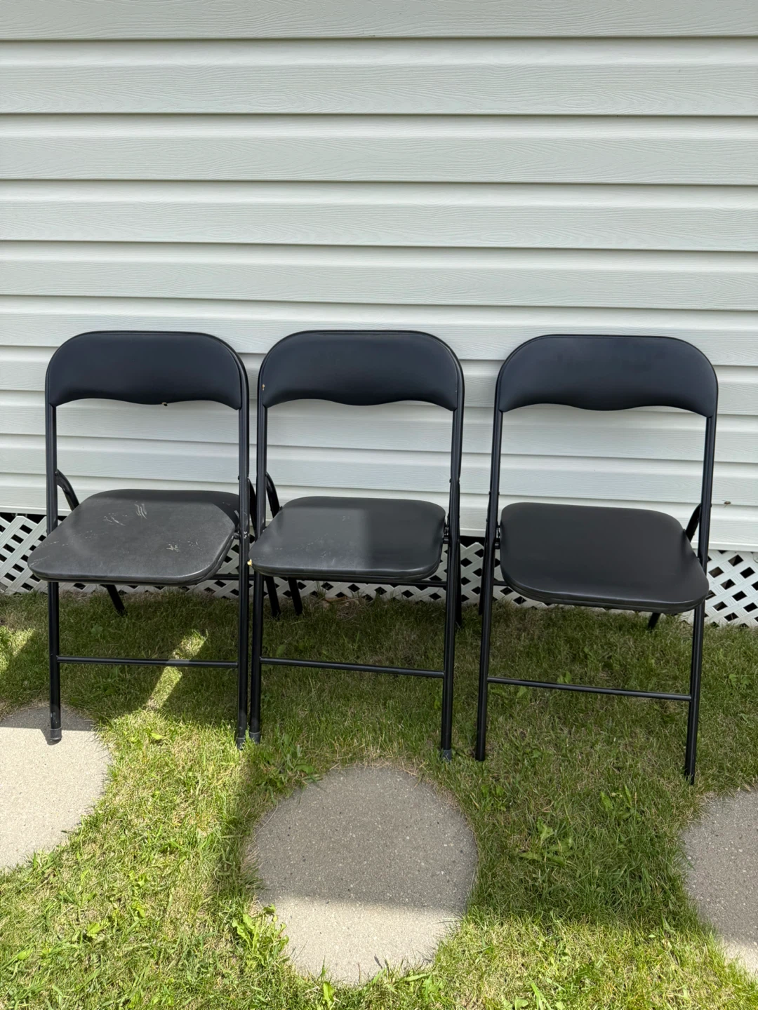 3 Black Metal Folding Chairs – Sturdy & Fold Flat