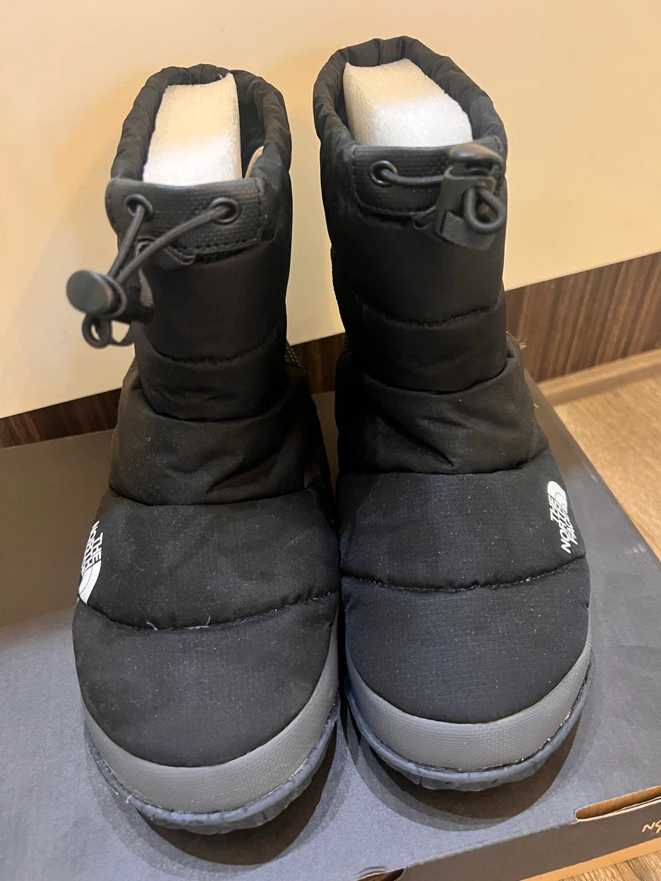 The North Face 550 Winter Boots with Box - photo 3