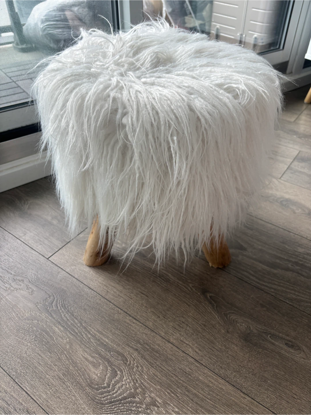 Structube faux fur stool