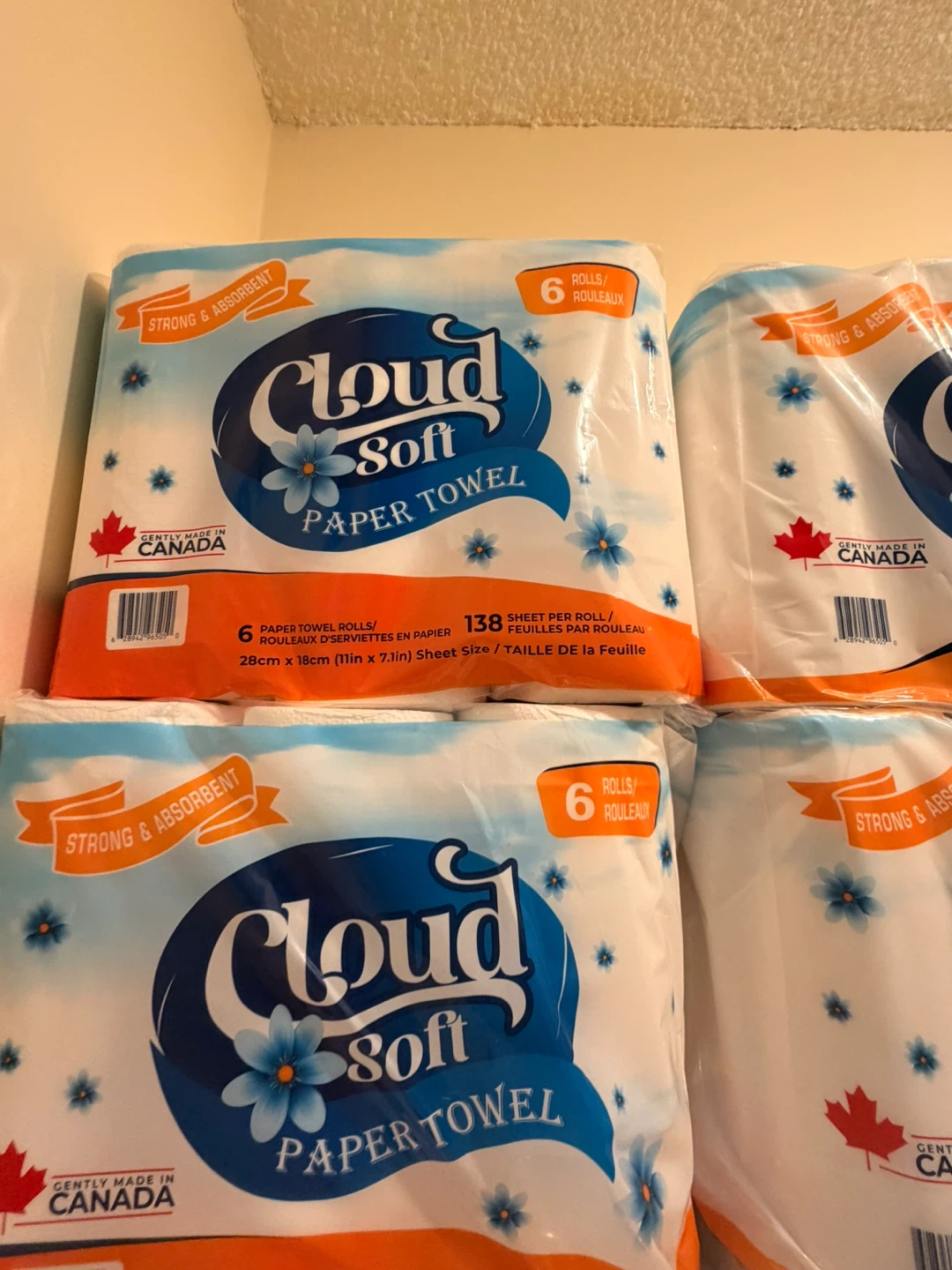 Cloud Soft Paper Towels - 6 Rolls