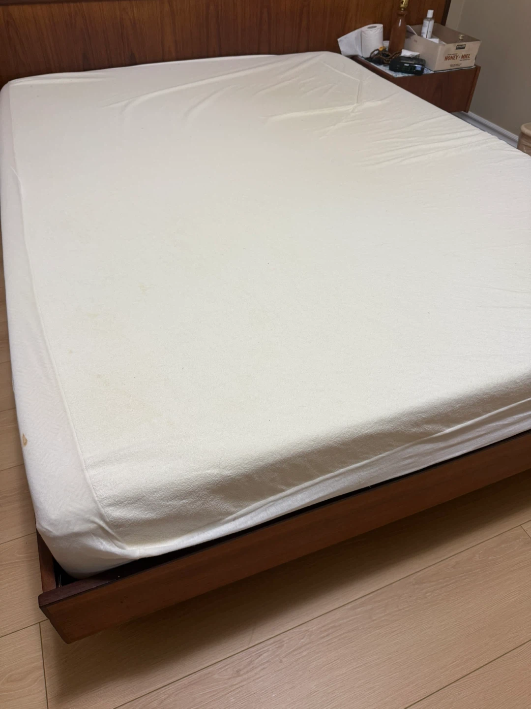 Queen temperpedic Mattress