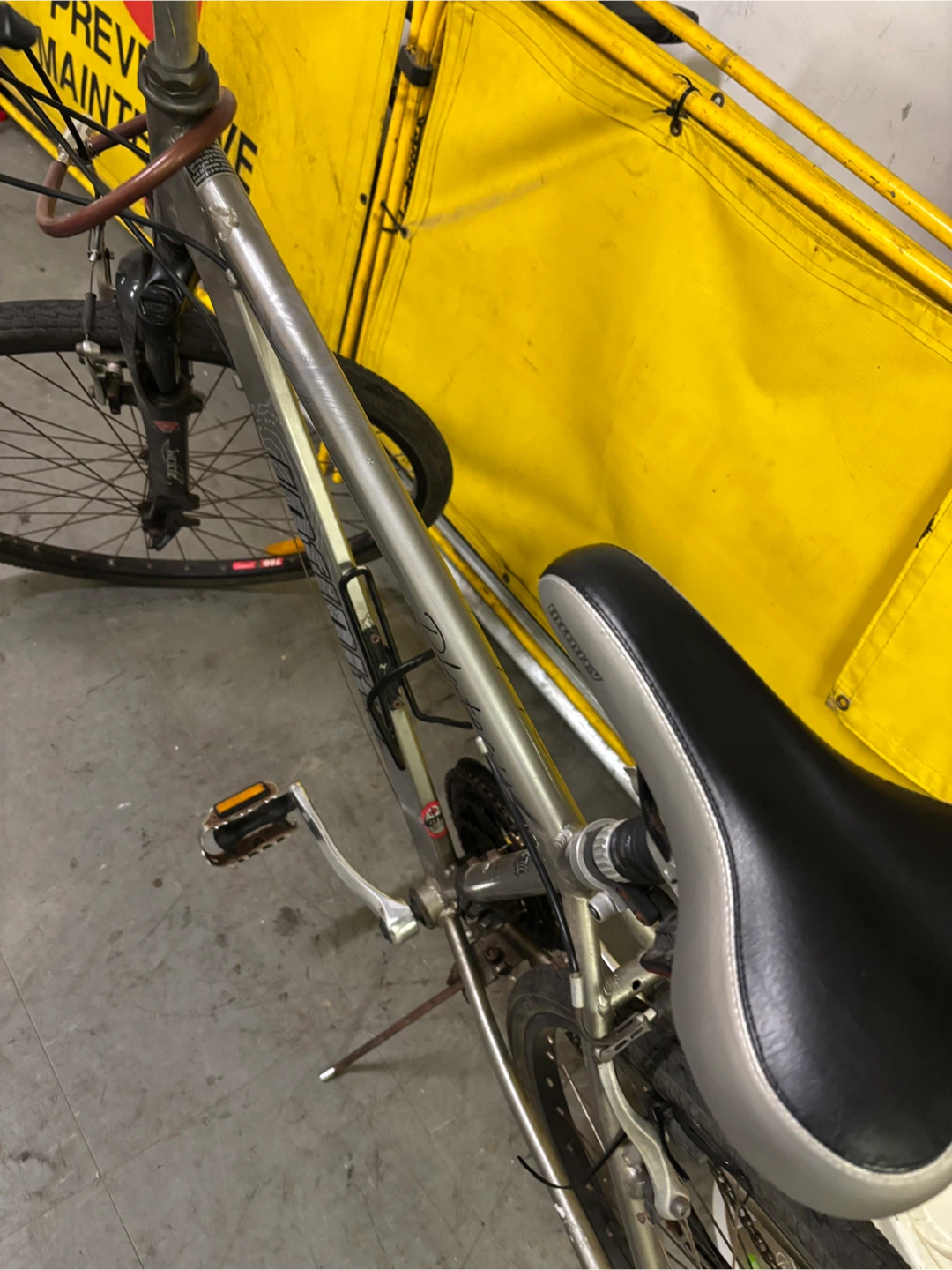 Schwinn Plateau Bicycle - photo 2