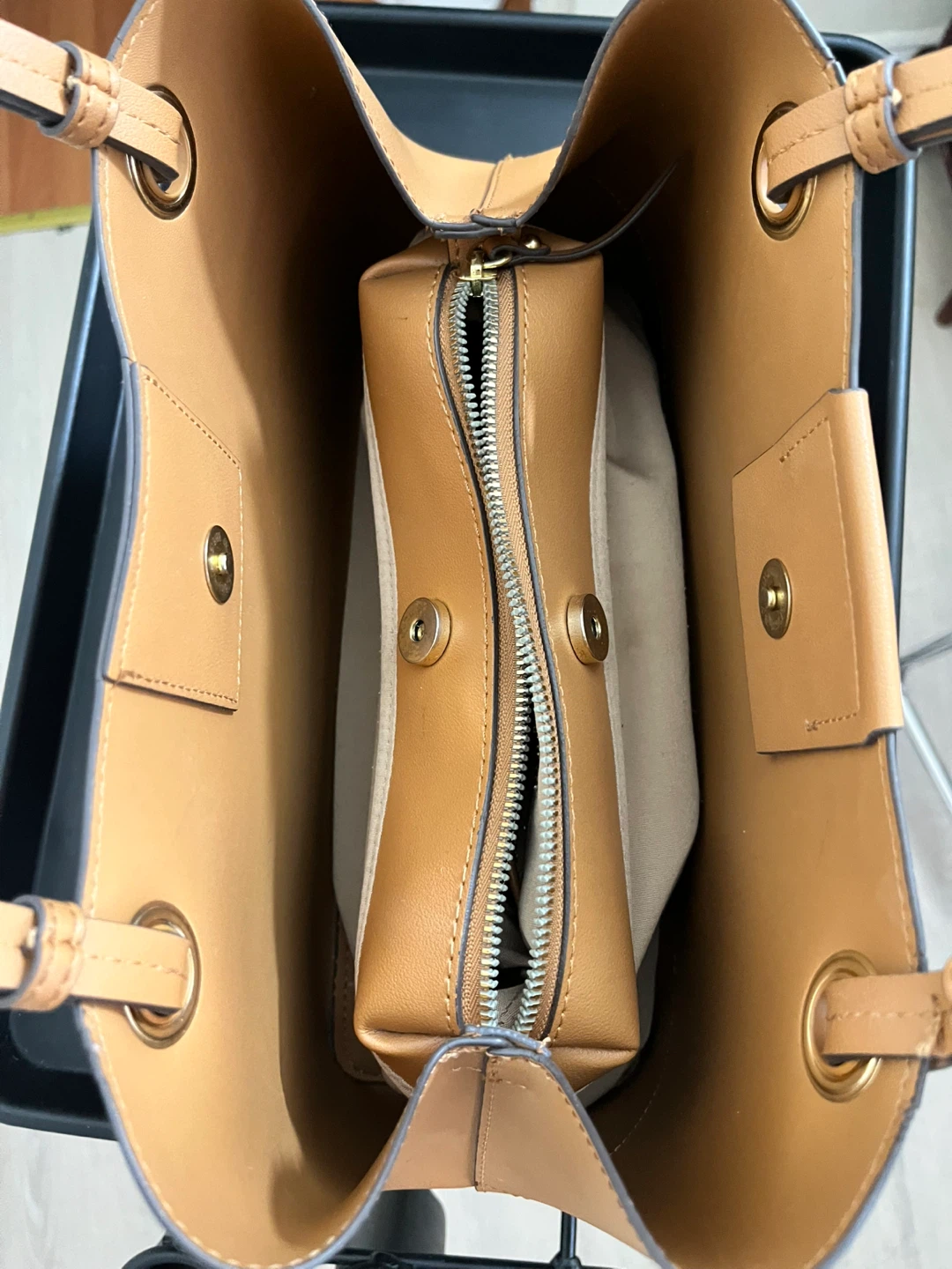Nanette Lepore Tote Bag - photo 5