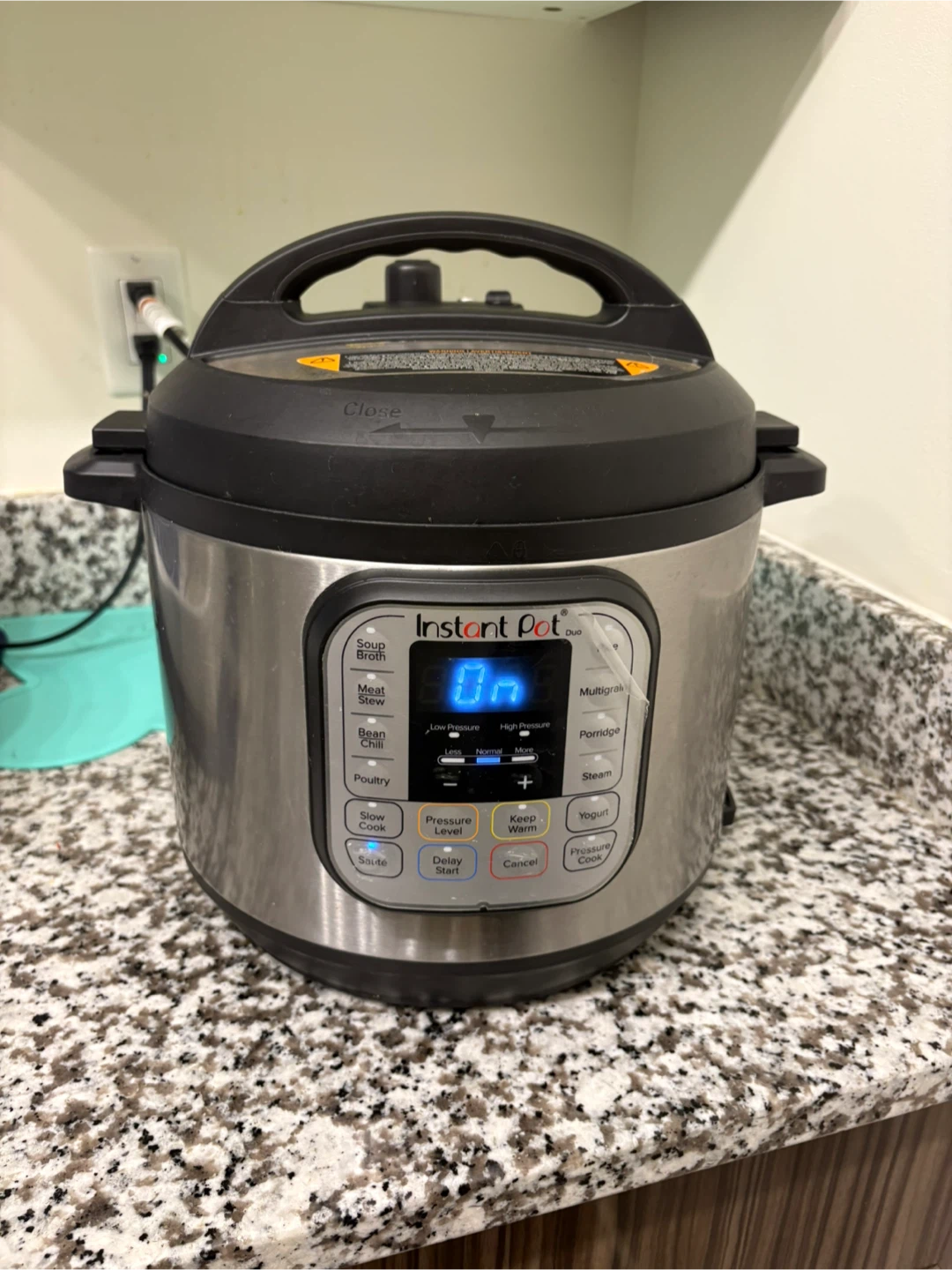Instant Pot Duo 7-in-1 Electric Pressure Cooker